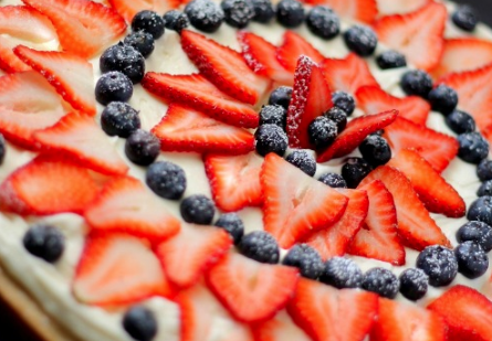 4th of july fruit pizza side shot 