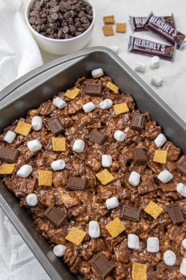 chocolate dessert idea in 9x13 Pan 