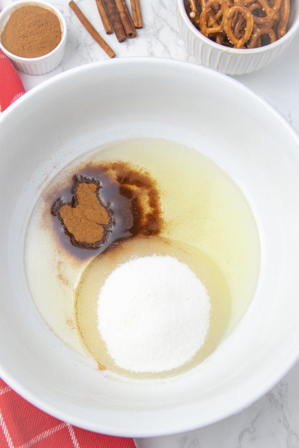 cinnamon sugar and oil in bowl 