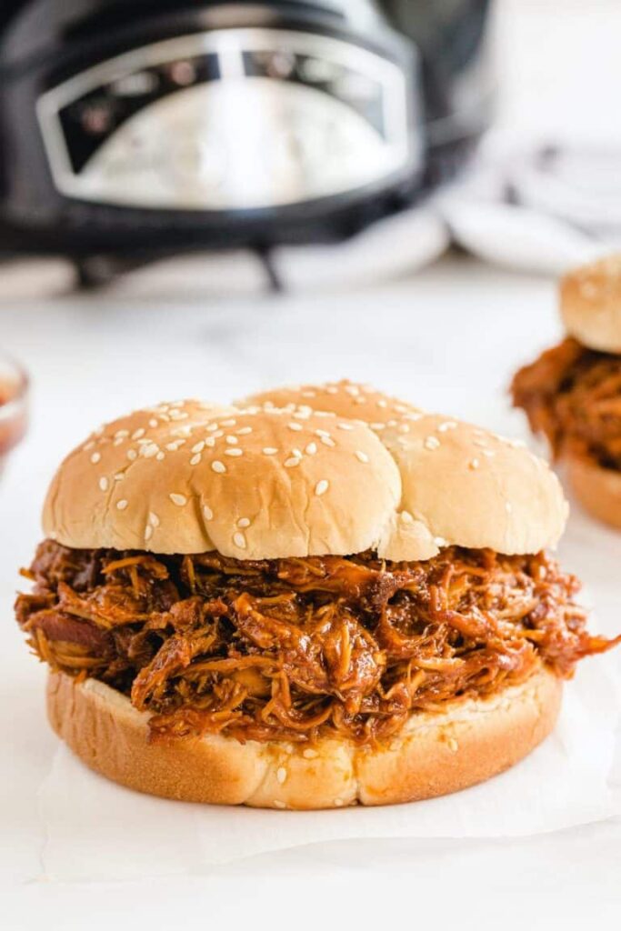 pulled bbq chicken on bun