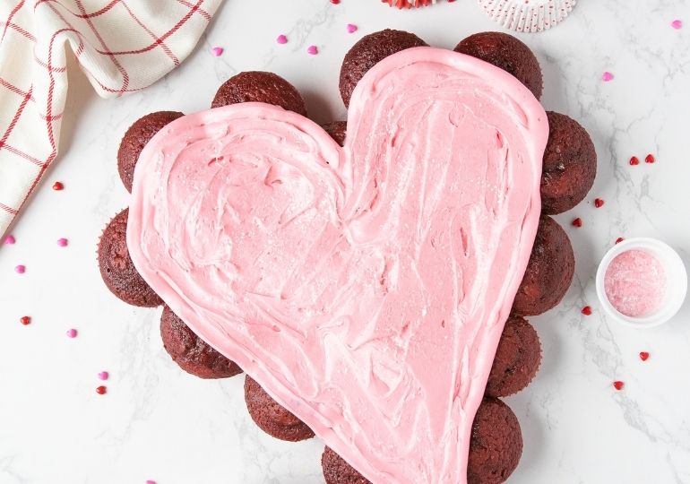 cupcake cake in shape of heart 