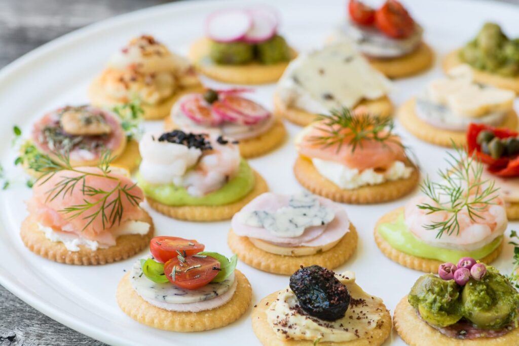 canapes on ritz crackers 