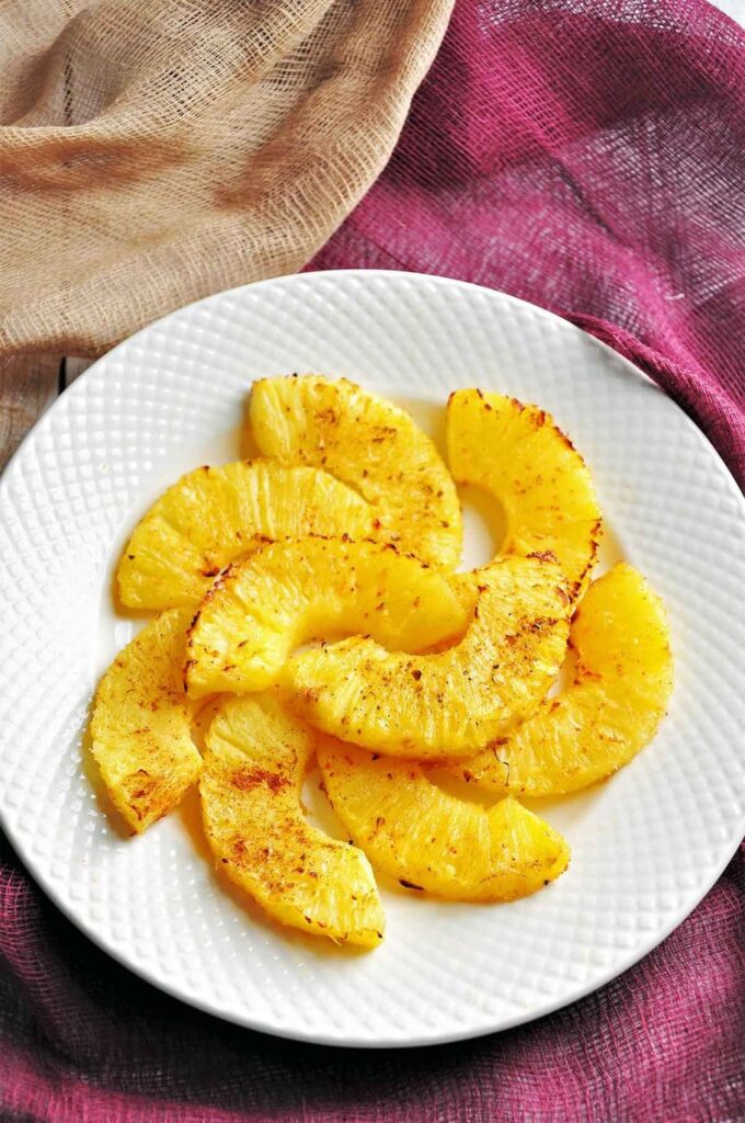 air fryer pineapple on plate 