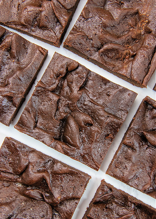 brownies cut up and set next to each other