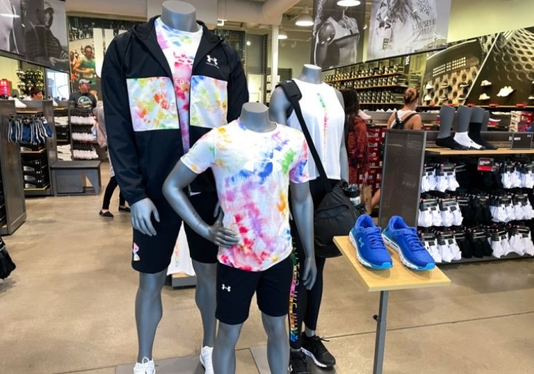 Under Armour Outlet Sales feature