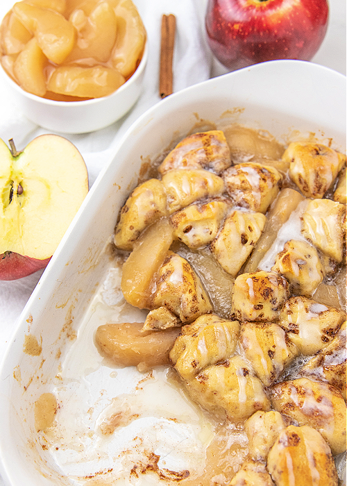 2 ingredient apple cinnamon cobbler served