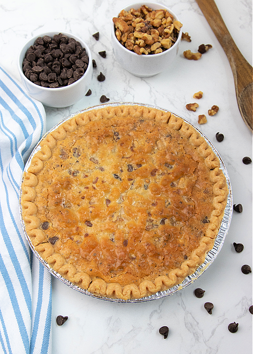 baked chocolate chip cookie pie