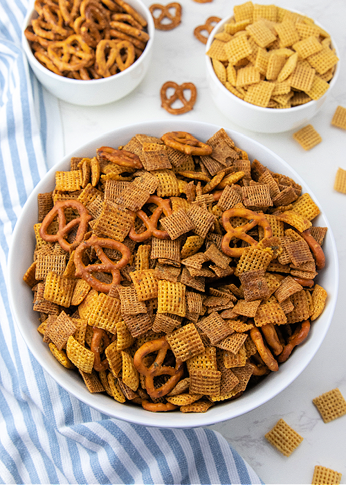 spicy garlic chex party mix