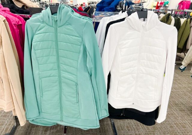 Canada Weather Gear (40)