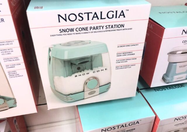 nostalgia-snow-cone-maker