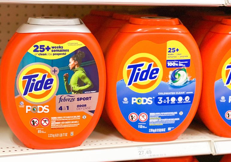 Tide Pods Laundry Detergent Pacs - Downy April Fresh : Target