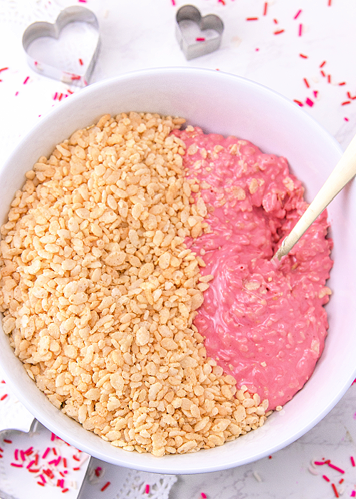 step by step directions of red velvet rice krispie treats