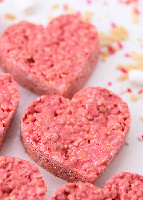 red velvet cake mix krispie treat hearts