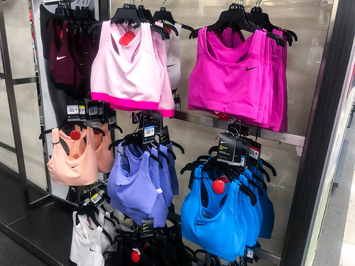 nike sports bras