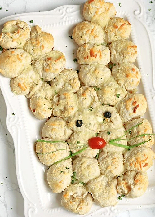 easter bunny pull apart cheesy bread