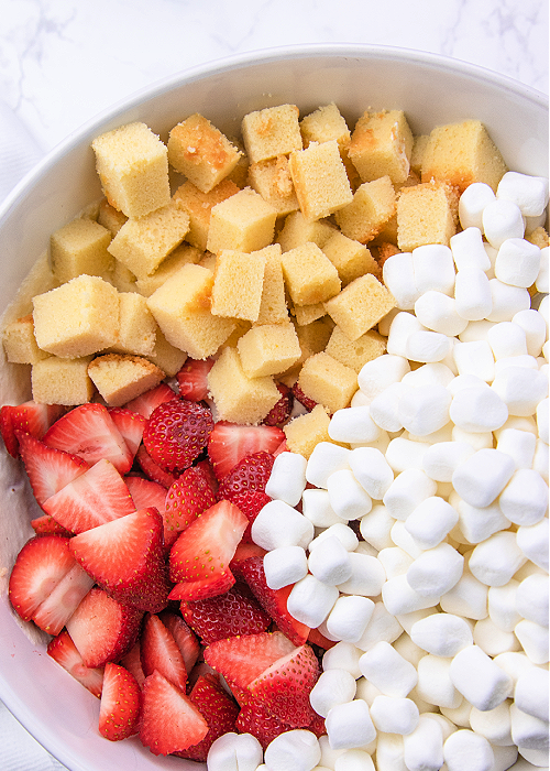 strawberry shortcake salad ingredients