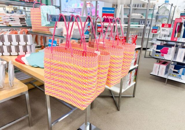 crown--ivy-beach-bags