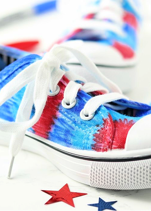 patriotic tie dye shoes 4th of july activity for kids
