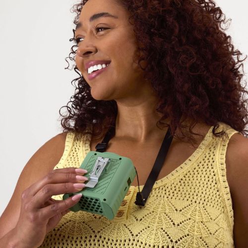 handheld-mini-fan-on-sale-1