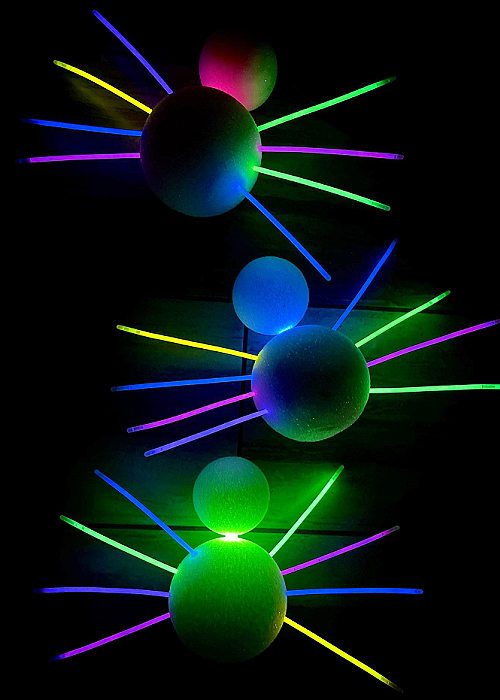 viral glow spiders