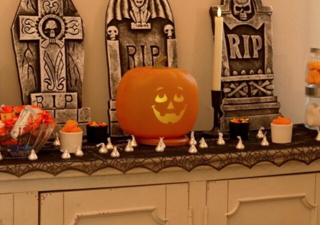 Jokin' Jack Animated Pumpkin