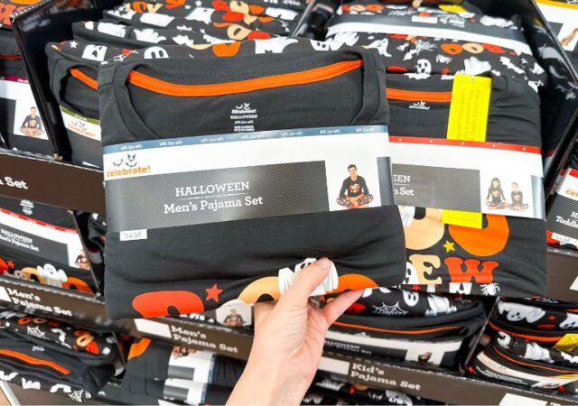 walmart-halloween-pjs