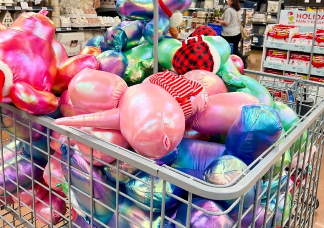 holiday-time-balloon-plush