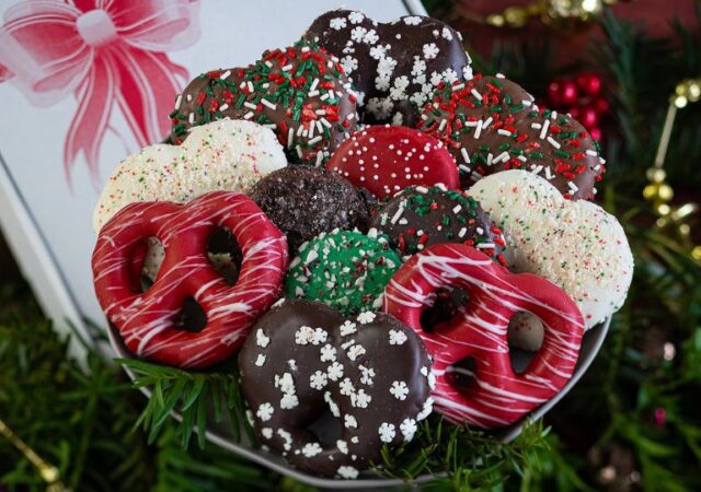 landies-candies-stuffed-pretzels-1