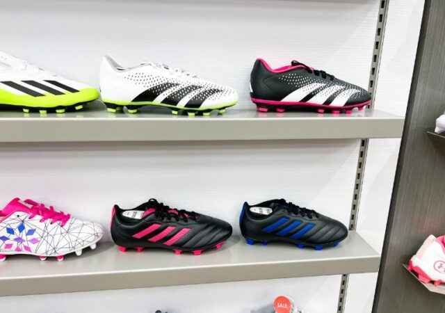 kids-cleats-on-sale