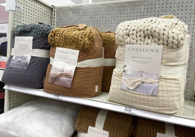 casaluna-blankets-on-sale-4