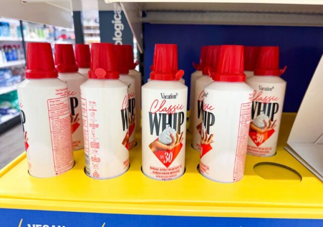 vacation-classic-whip-sunscreen