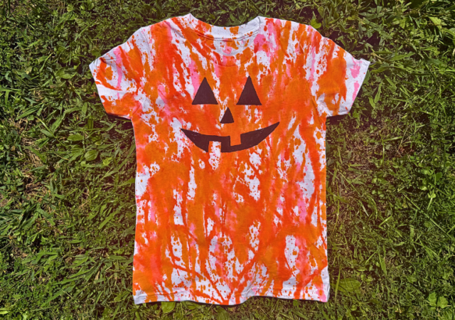 diy squirt gun pumpkin t-shirt halloween activity for kids