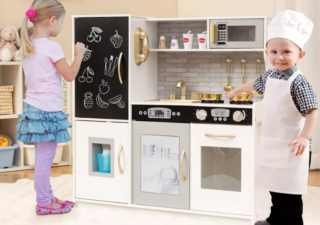 best-wooden-play-kitchens