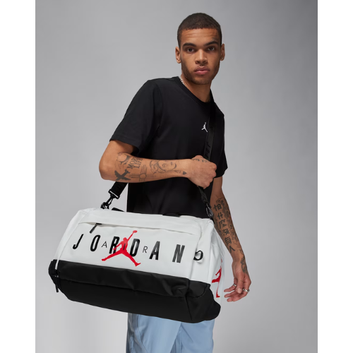 nike-duffle-bags-on-sale-1