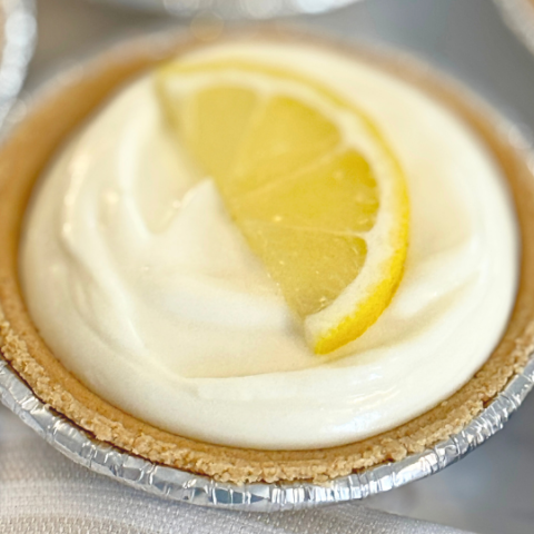 3 ingredient cheesecake with a slice of lemon on top