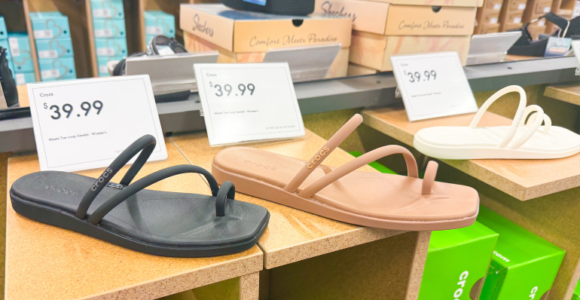 🔥HOT DEAL: Crocs Sandal Sale! Styles Starting at JUST $12.17!! Sizes Going FAST!!