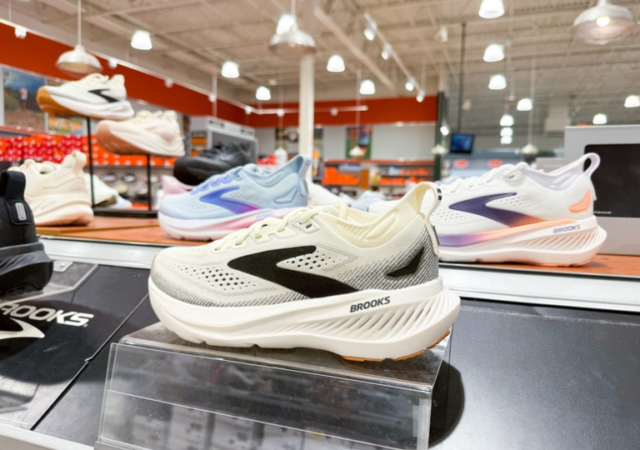 brooks-deals-6
