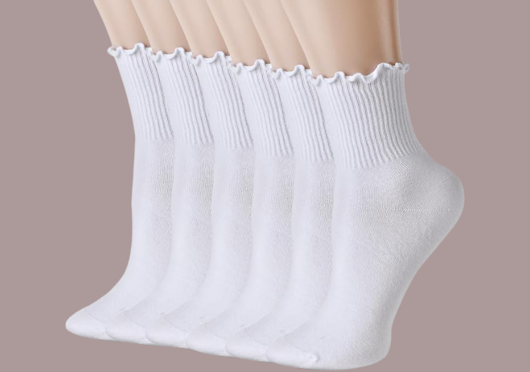 socks-ruffle